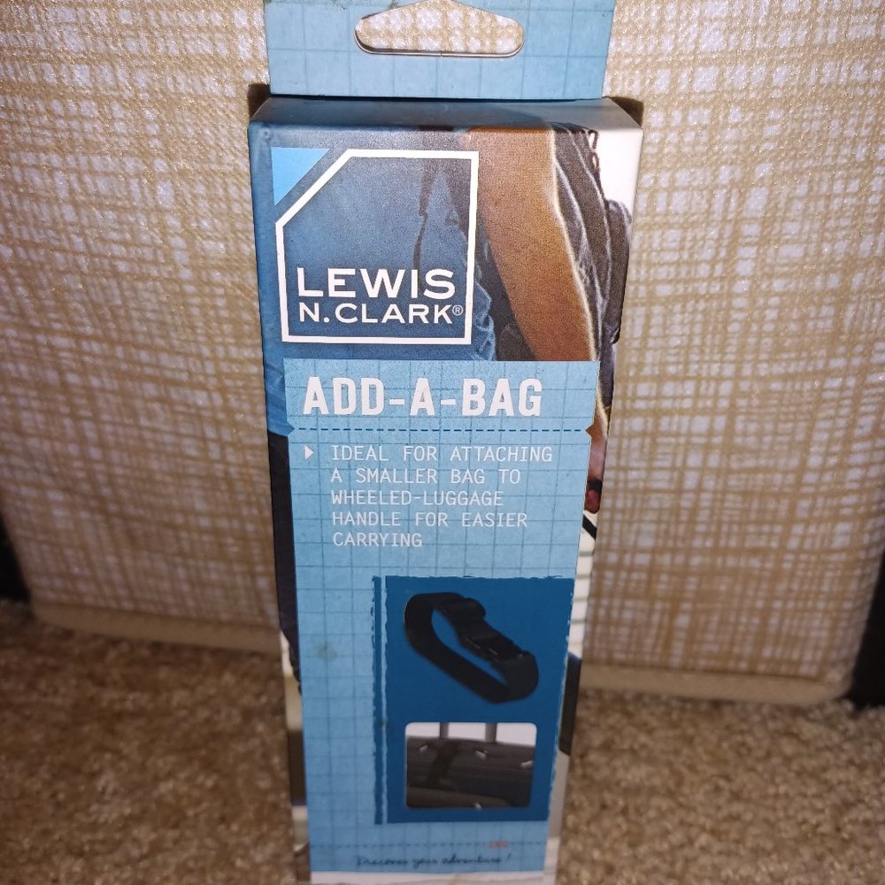 NIB🦋Luggage add a bag